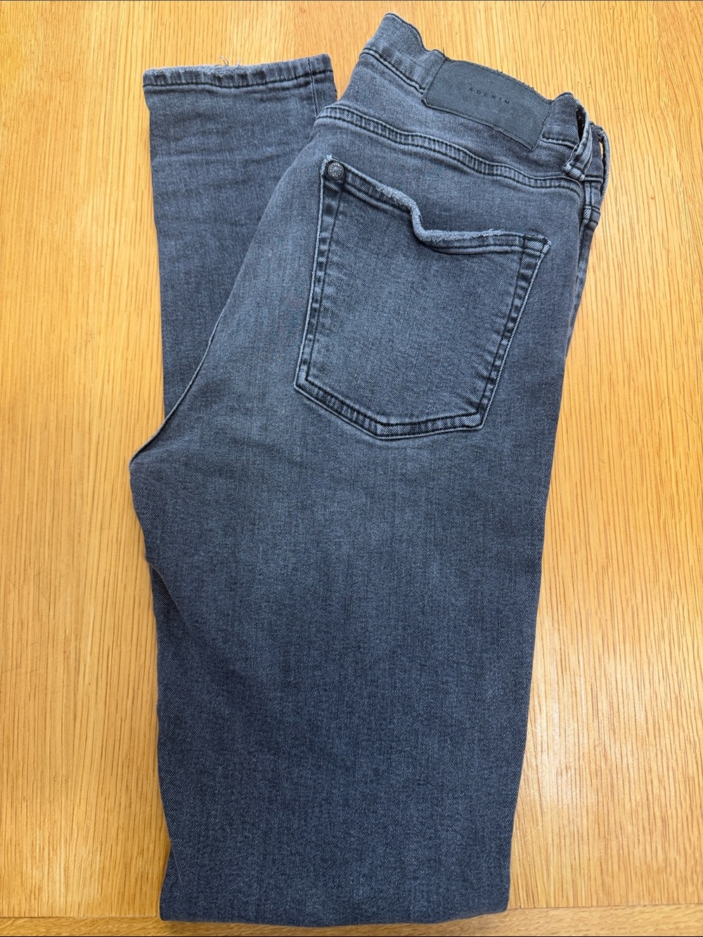 H&M Men’s Skinny Jeans in Faded Gray